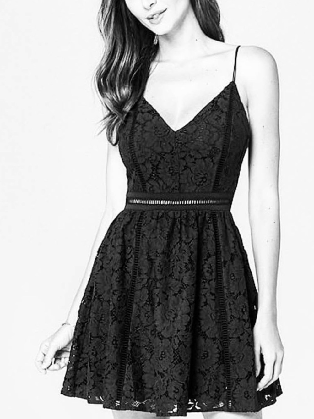 BEBE FLORAL LACE FIT & FLARED Black V Neck Lined SHORT DRESS SIZE 6 NEW